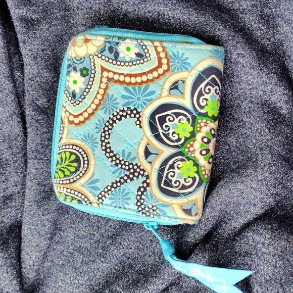 Vera Bradley Wallet - Picture 4 of 5